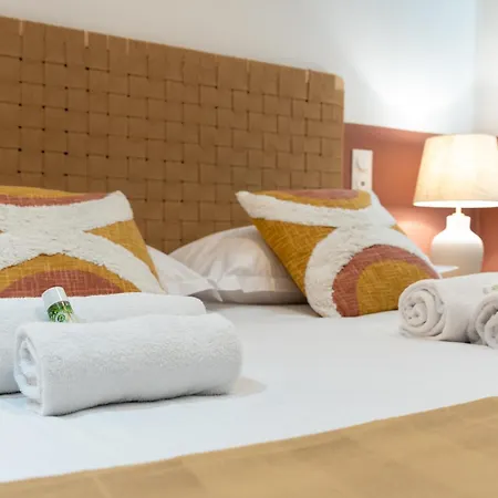 New - Designer Flat For 4 Pp Apartamento