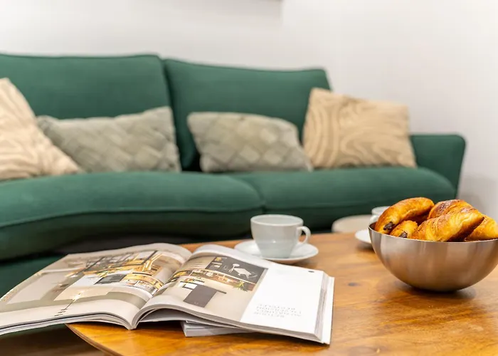 New - Designer Flat For 4 Pp